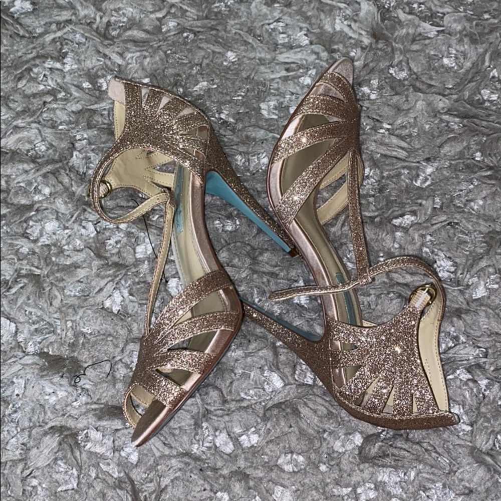 Blue by Betsey Johnson Tee Evening Sandals - Picture 2 of 4